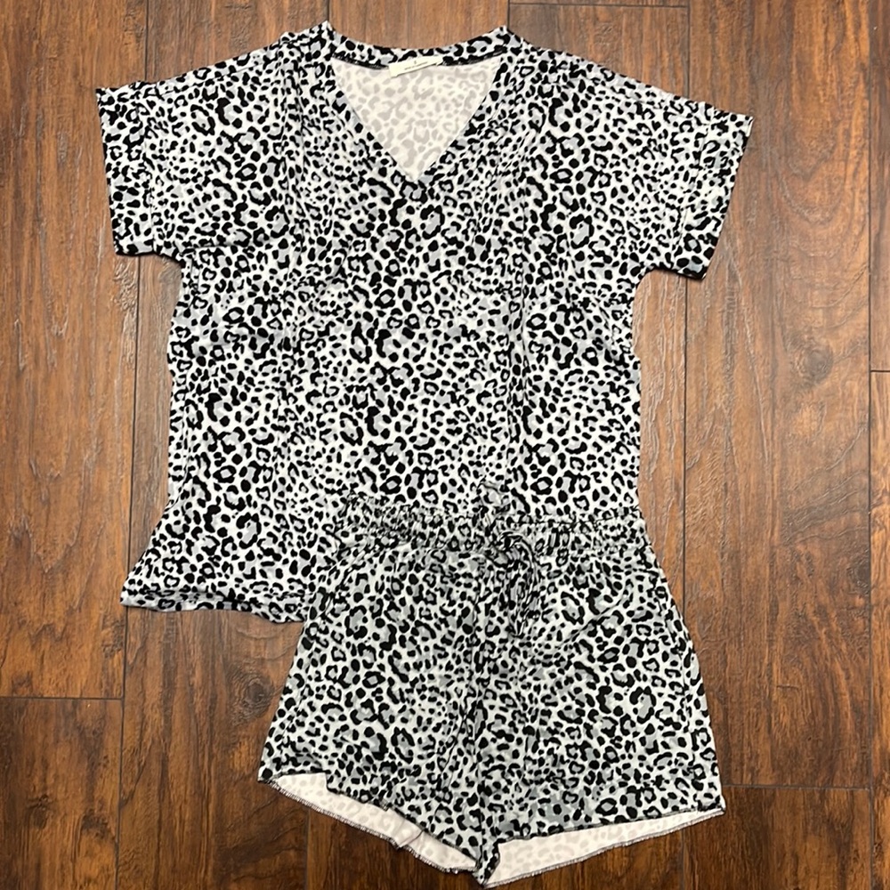 Zenana Brushed Leopard Lounge Set